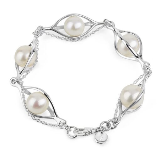 pearl-hug-bracelet