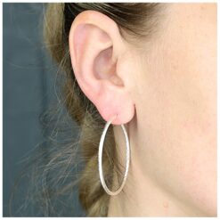 twist tube hoop earrings model twist tube hoop earrings model